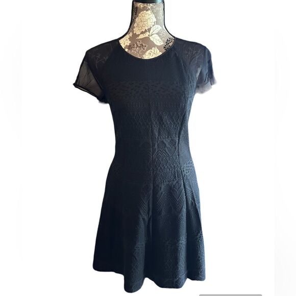 Rebecca Taylor Patterned and sheer crew neck fit and flare black dress- Size 4 - Picture 1 of 5